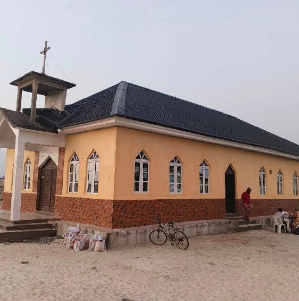 Members of the Diocese congregation